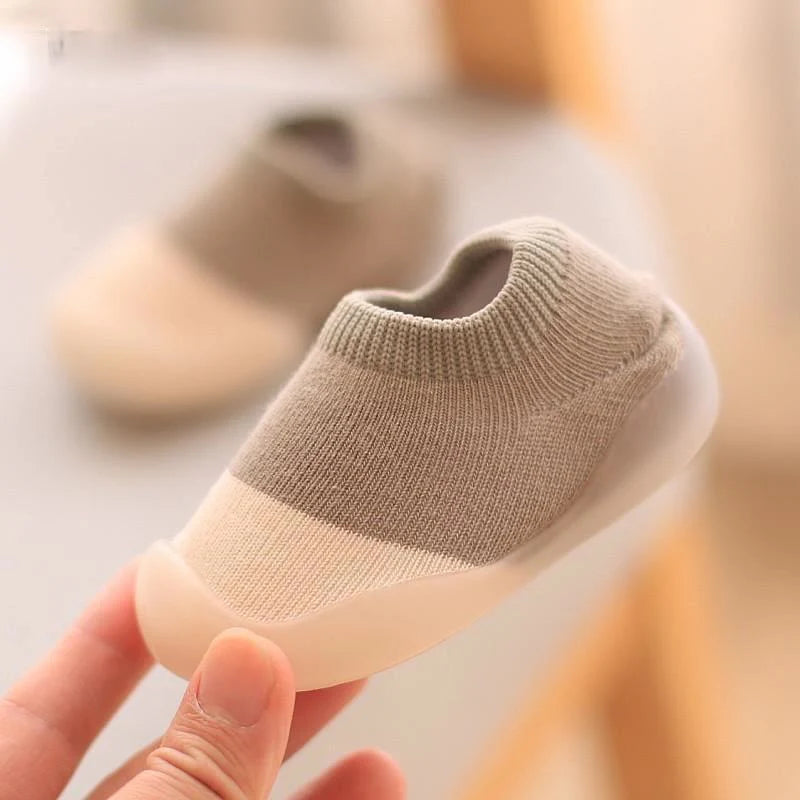 Tênis Meia Tricô Para Bebê Antiderrapante BabyShoes | 0-4 Anos Cinza